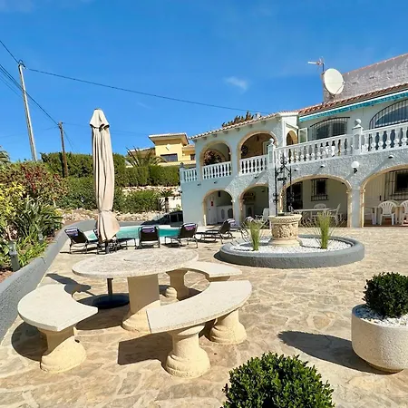 Sunny In A Cosy With Shared Swimming Pool Apartamento *
